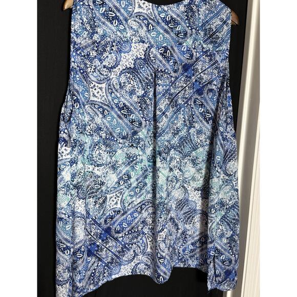 Violet + Claire Women's Plus 3X Semi Sheer V-Neck Floral Sleeveless Top Blouse - Picture 4 of 6